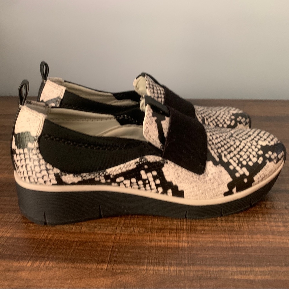 BareTraps Black and White Snake Print Loafers